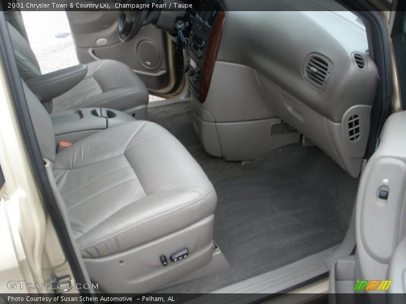  2001 Town & Country LXi Taupe Interior