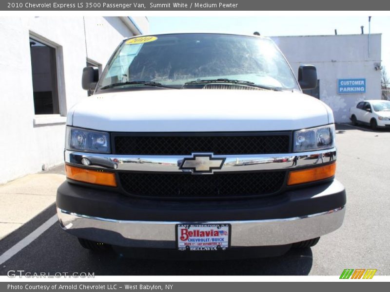 Summit White / Medium Pewter 2010 Chevrolet Express LS 3500 Passenger Van