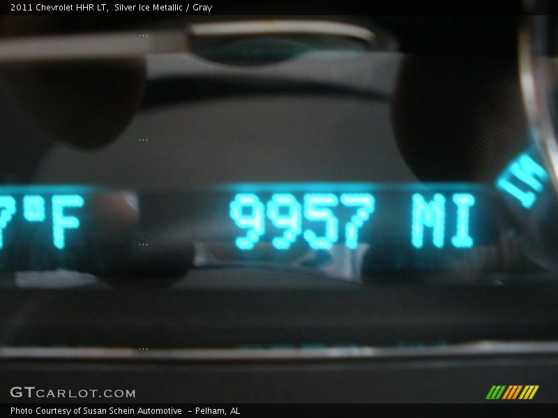 Silver Ice Metallic / Gray 2011 Chevrolet HHR LT
