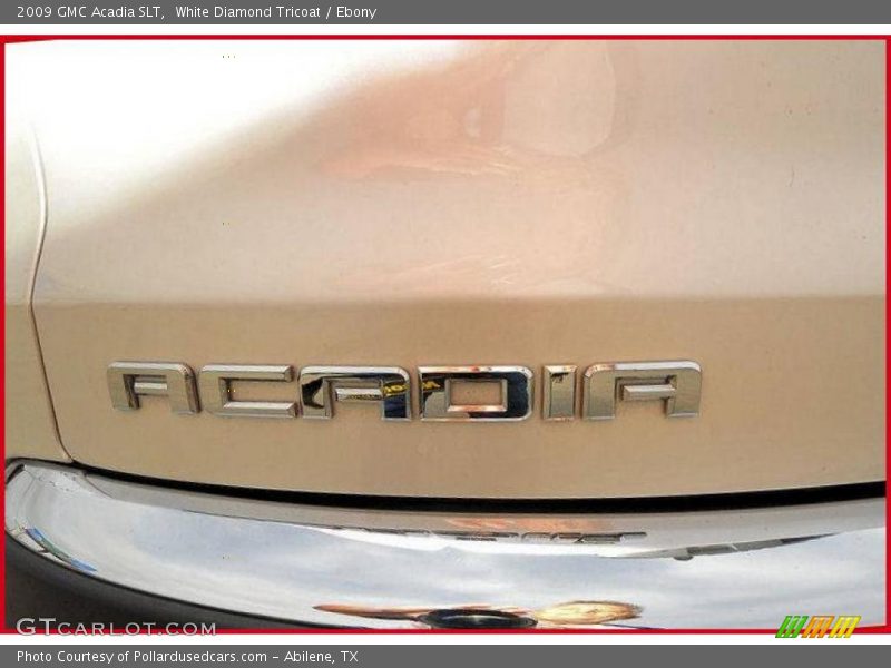 White Diamond Tricoat / Ebony 2009 GMC Acadia SLT