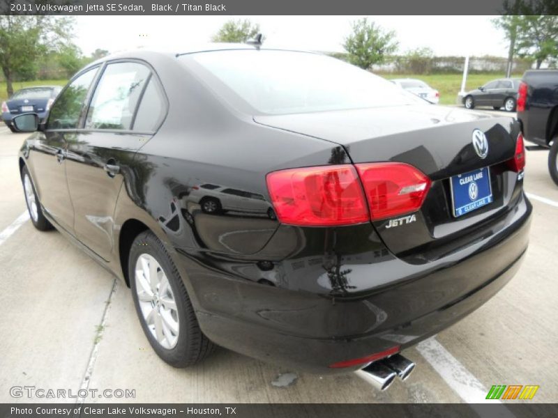 Black / Titan Black 2011 Volkswagen Jetta SE Sedan