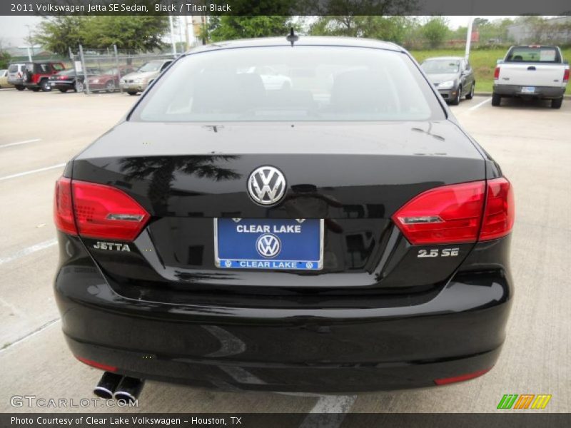 Black / Titan Black 2011 Volkswagen Jetta SE Sedan