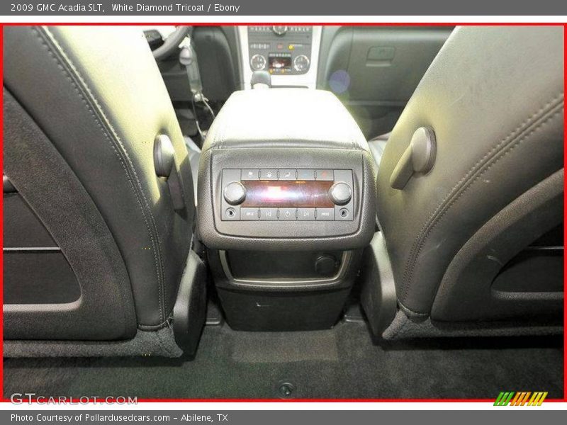 White Diamond Tricoat / Ebony 2009 GMC Acadia SLT