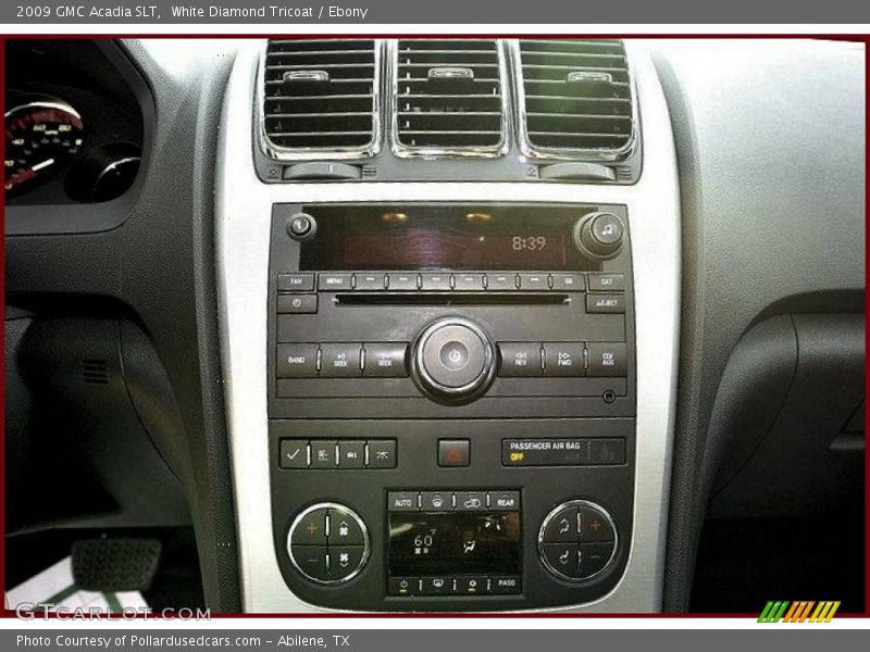 White Diamond Tricoat / Ebony 2009 GMC Acadia SLT