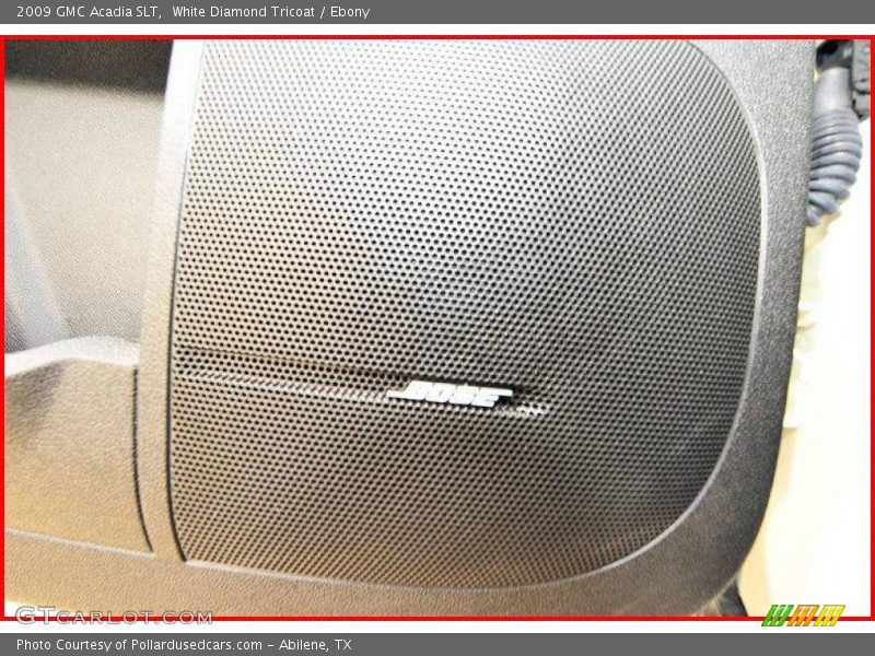 White Diamond Tricoat / Ebony 2009 GMC Acadia SLT