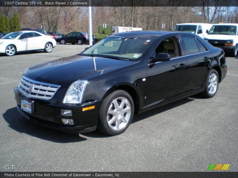 Front 3/4 View of 2007 STS V6