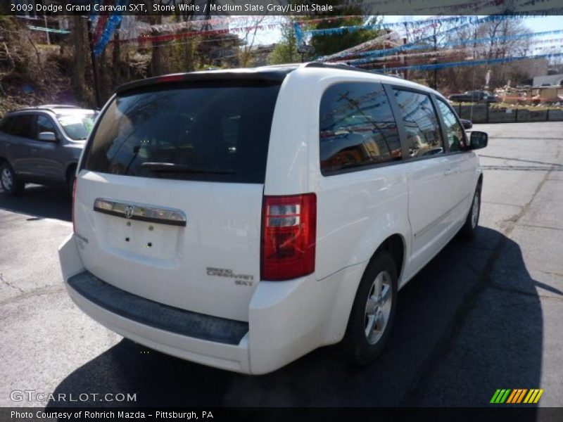 Stone White / Medium Slate Gray/Light Shale 2009 Dodge Grand Caravan SXT