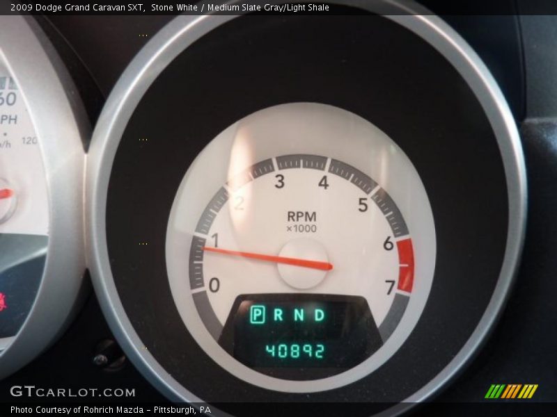 Stone White / Medium Slate Gray/Light Shale 2009 Dodge Grand Caravan SXT