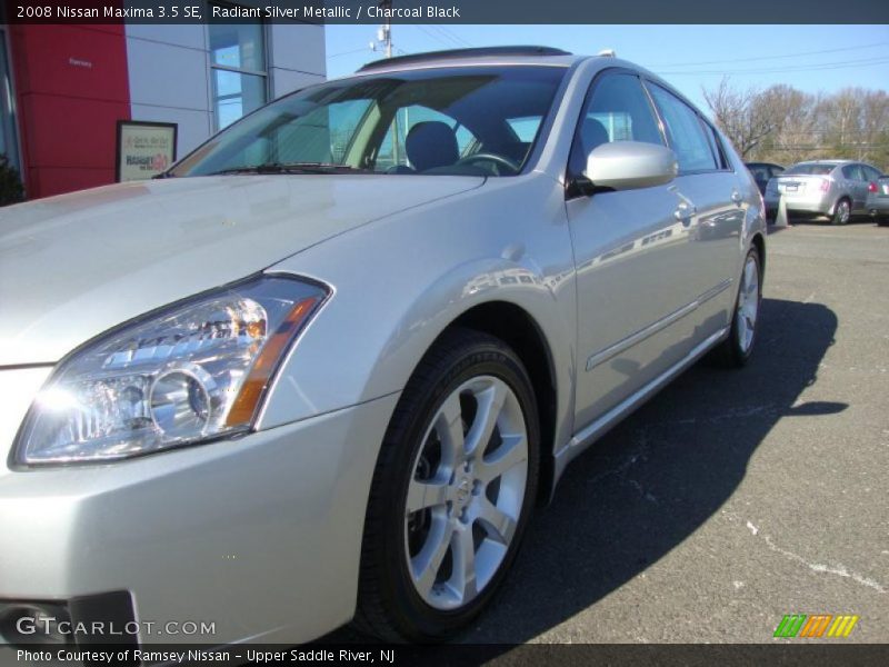 Radiant Silver Metallic / Charcoal Black 2008 Nissan Maxima 3.5 SE