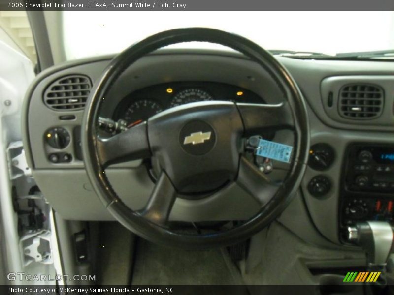 Summit White / Light Gray 2006 Chevrolet TrailBlazer LT 4x4