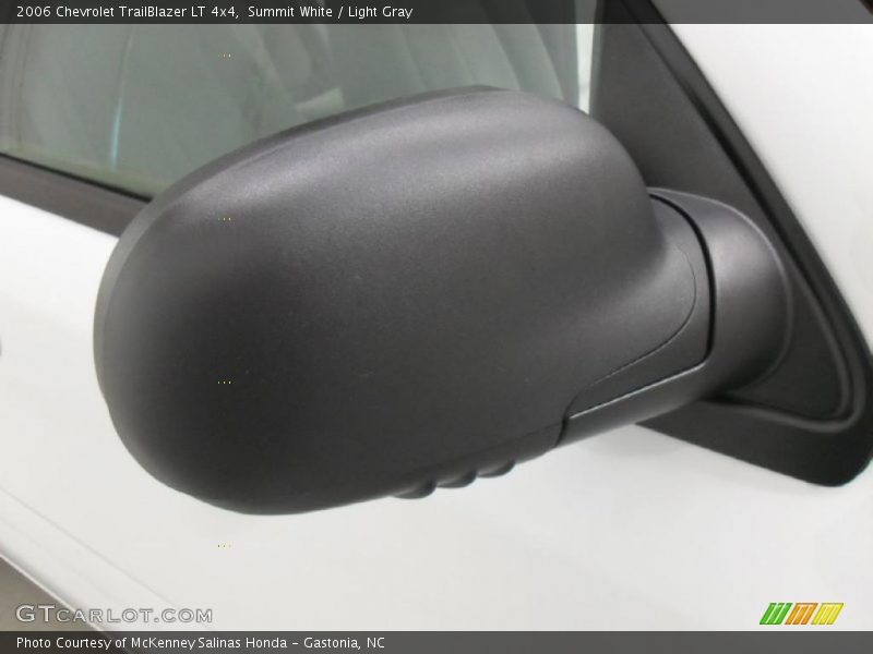 Summit White / Light Gray 2006 Chevrolet TrailBlazer LT 4x4