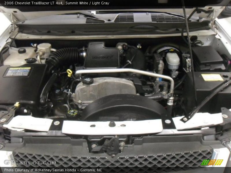 Summit White / Light Gray 2006 Chevrolet TrailBlazer LT 4x4