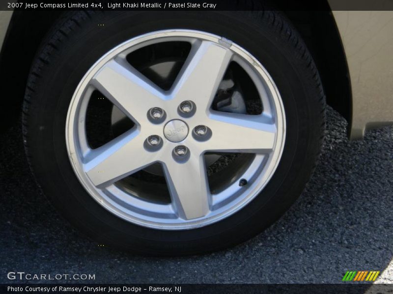 Light Khaki Metallic / Pastel Slate Gray 2007 Jeep Compass Limited 4x4