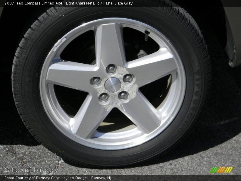 Light Khaki Metallic / Pastel Slate Gray 2007 Jeep Compass Limited 4x4