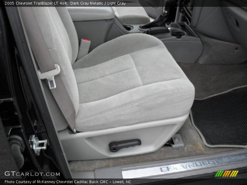Dark Gray Metallic / Light Gray 2005 Chevrolet TrailBlazer LT 4x4