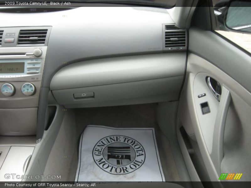 Black / Ash 2009 Toyota Camry LE