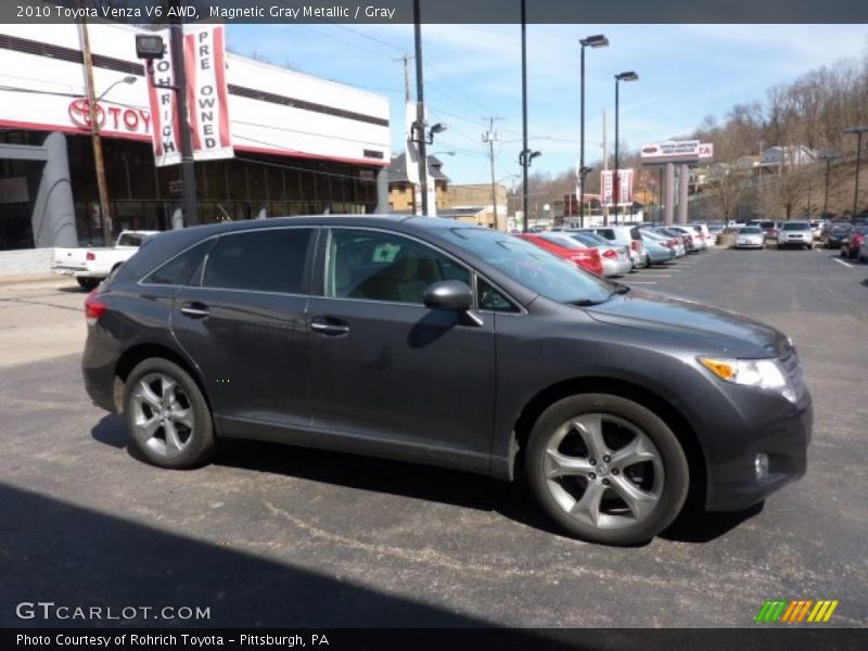 Magnetic Gray Metallic / Gray 2010 Toyota Venza V6 AWD