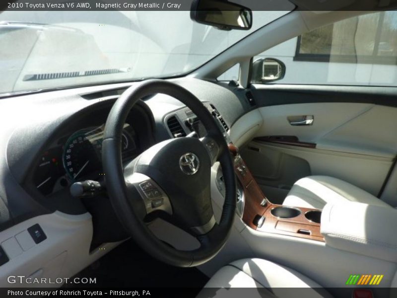 Magnetic Gray Metallic / Gray 2010 Toyota Venza V6 AWD