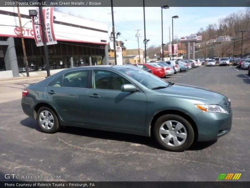Aloe Green Metallic / Bisque 2009 Toyota Camry LE