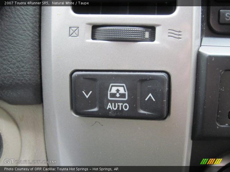 Natural White / Taupe 2007 Toyota 4Runner SR5