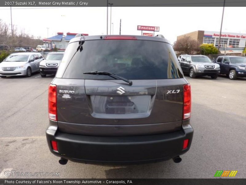 Meteor Grey Metallic / Grey 2007 Suzuki XL7