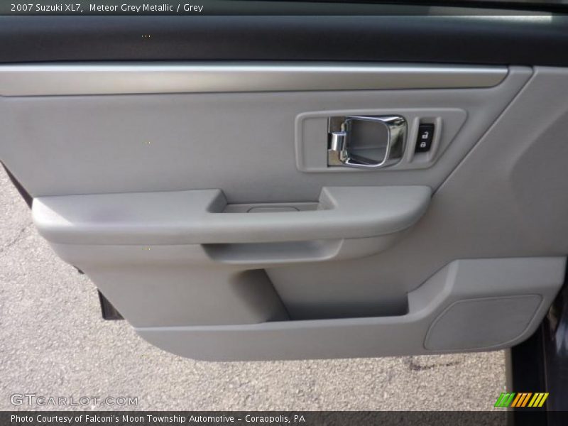 Meteor Grey Metallic / Grey 2007 Suzuki XL7