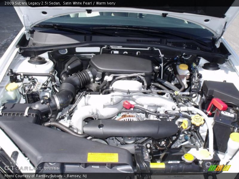 Satin White Pearl / Warm Ivory 2009 Subaru Legacy 2.5i Sedan