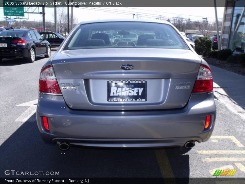 Quartz Silver Metallic / Off Black 2009 Subaru Legacy 2.5i Sedan