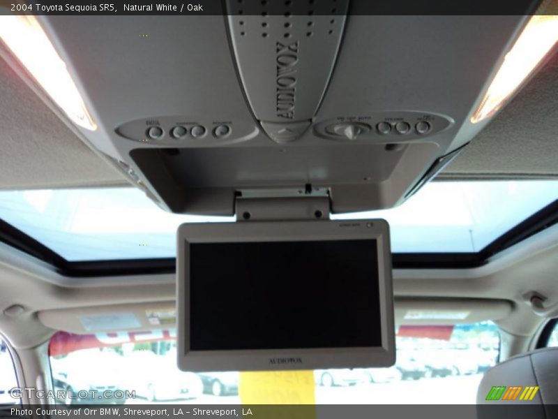 Natural White / Oak 2004 Toyota Sequoia SR5