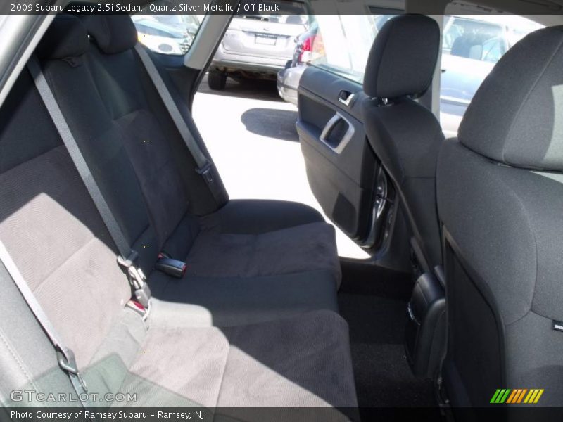 Quartz Silver Metallic / Off Black 2009 Subaru Legacy 2.5i Sedan