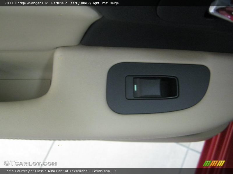 Redline 2 Pearl / Black/Light Frost Beige 2011 Dodge Avenger Lux