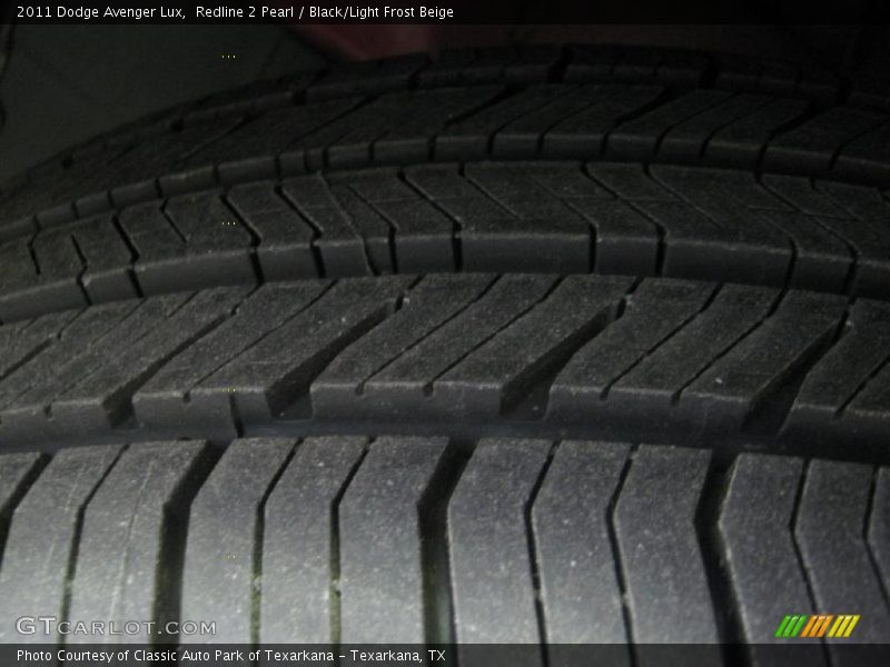 Redline 2 Pearl / Black/Light Frost Beige 2011 Dodge Avenger Lux