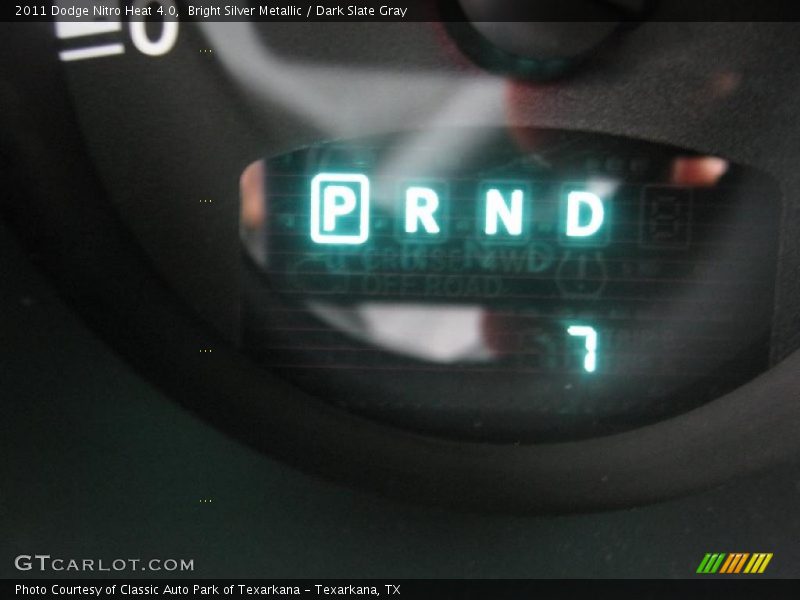 Bright Silver Metallic / Dark Slate Gray 2011 Dodge Nitro Heat 4.0
