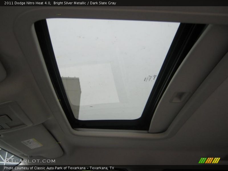 Bright Silver Metallic / Dark Slate Gray 2011 Dodge Nitro Heat 4.0