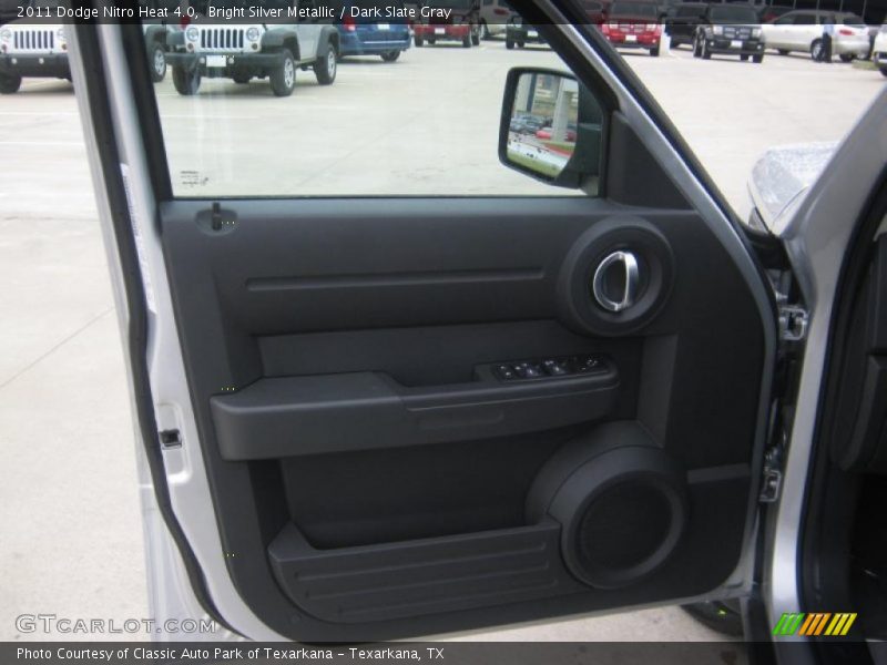 Bright Silver Metallic / Dark Slate Gray 2011 Dodge Nitro Heat 4.0