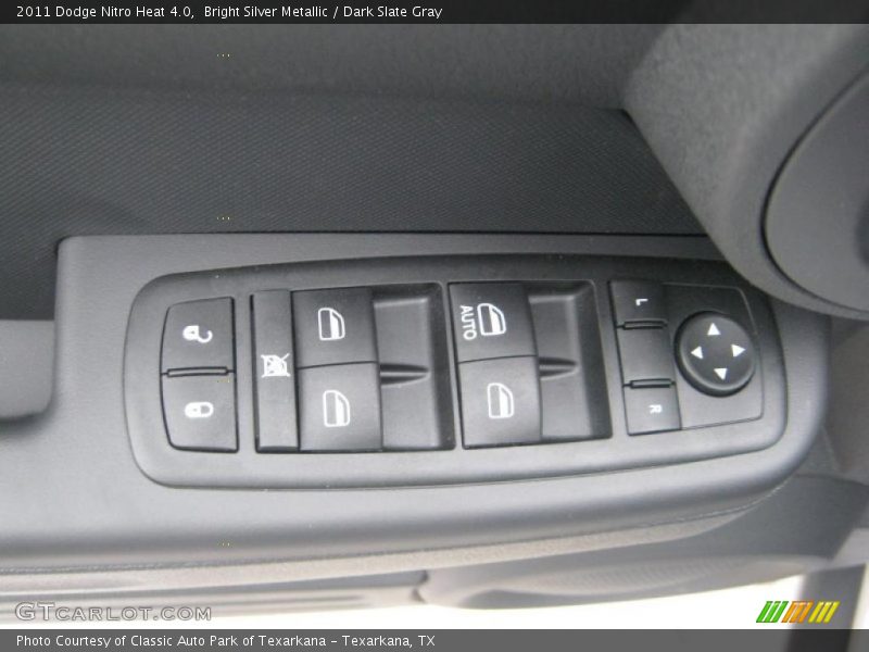 Bright Silver Metallic / Dark Slate Gray 2011 Dodge Nitro Heat 4.0
