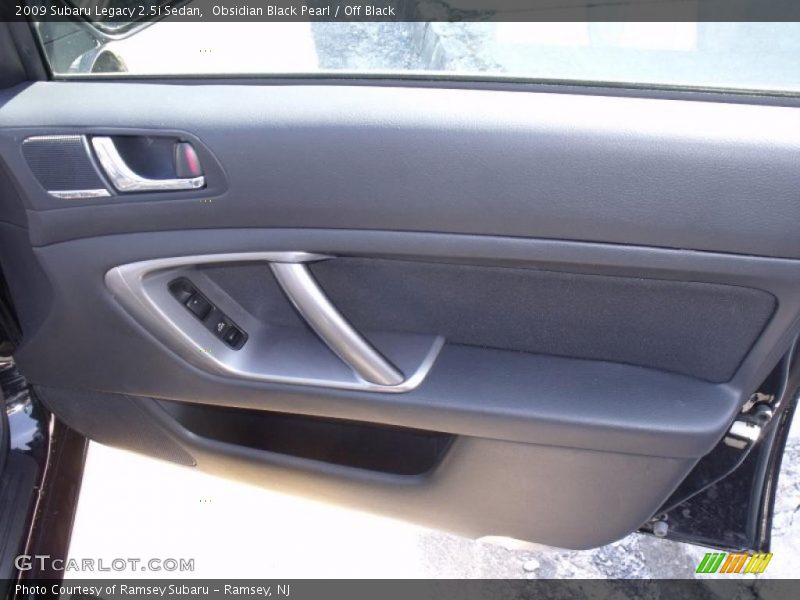 Obsidian Black Pearl / Off Black 2009 Subaru Legacy 2.5i Sedan