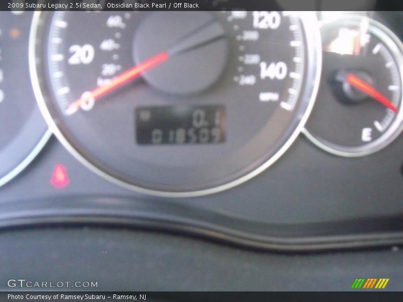 Obsidian Black Pearl / Off Black 2009 Subaru Legacy 2.5i Sedan