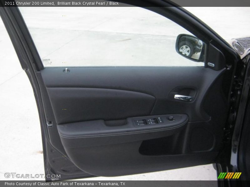 Brilliant Black Crystal Pearl / Black 2011 Chrysler 200 Limited
