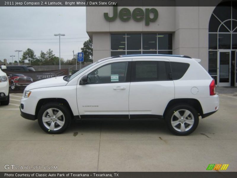 Bright White / Dark Slate Gray 2011 Jeep Compass 2.4 Latitude