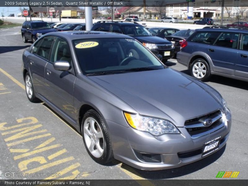 Quartz Silver Metallic / Off Black 2009 Subaru Legacy 2.5i Sedan