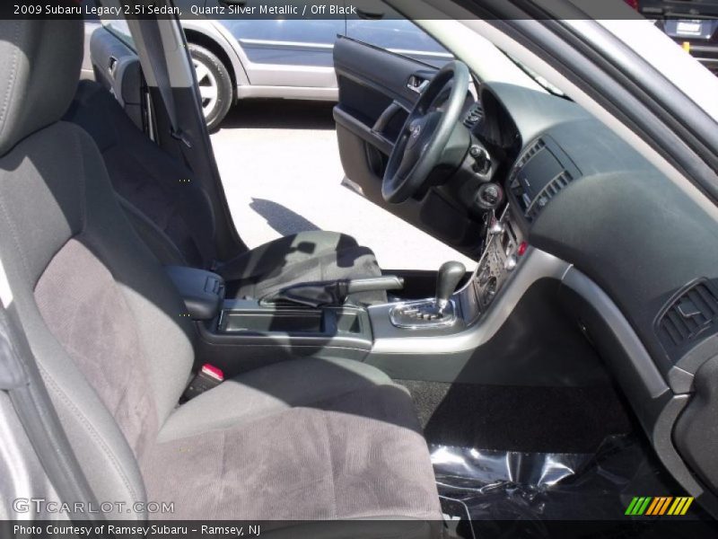 Quartz Silver Metallic / Off Black 2009 Subaru Legacy 2.5i Sedan