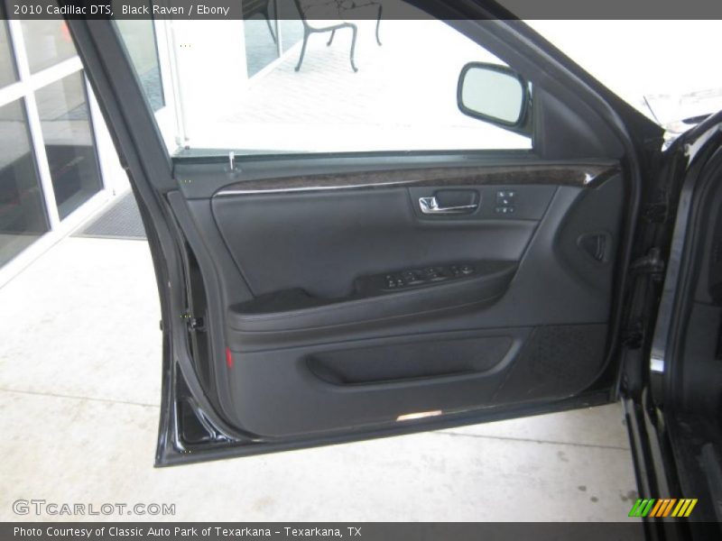 Black Raven / Ebony 2010 Cadillac DTS