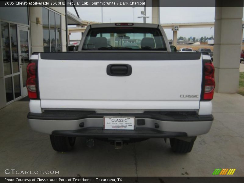 Summit White / Dark Charcoal 2005 Chevrolet Silverado 2500HD Regular Cab