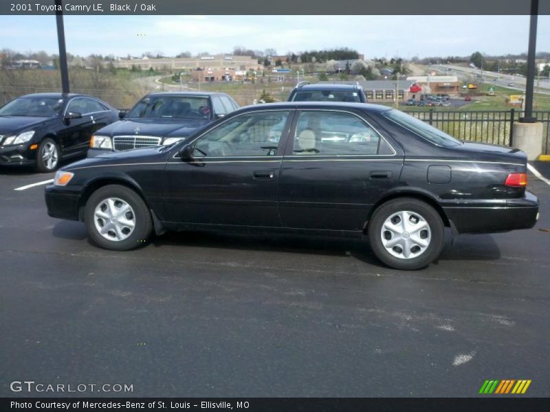Black / Oak 2001 Toyota Camry LE