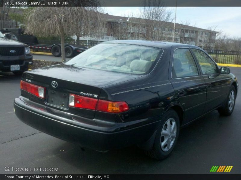 Black / Oak 2001 Toyota Camry LE
