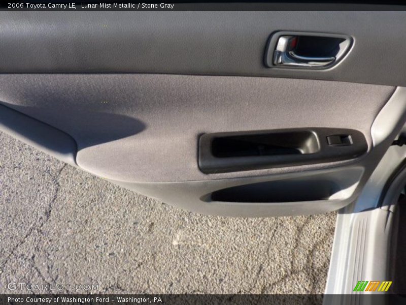 Lunar Mist Metallic / Stone Gray 2006 Toyota Camry LE