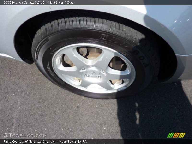 Bright Silver / Gray 2006 Hyundai Sonata GLS V6