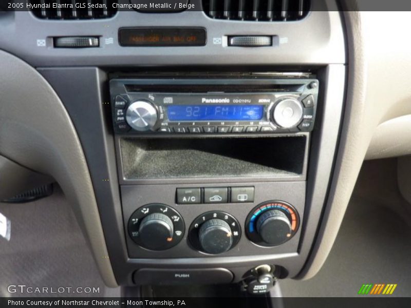 Champagne Metallic / Beige 2005 Hyundai Elantra GLS Sedan