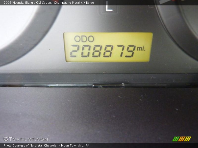 Champagne Metallic / Beige 2005 Hyundai Elantra GLS Sedan